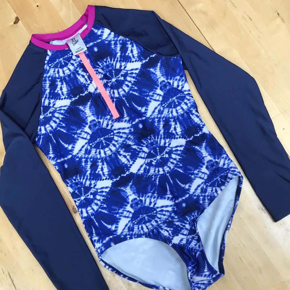 Art Class long sleeve swimsuit. Size 10/12